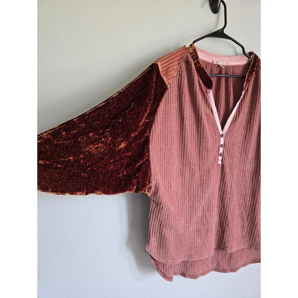 Gimmicks Light Pink Waffle Knit Top (L)